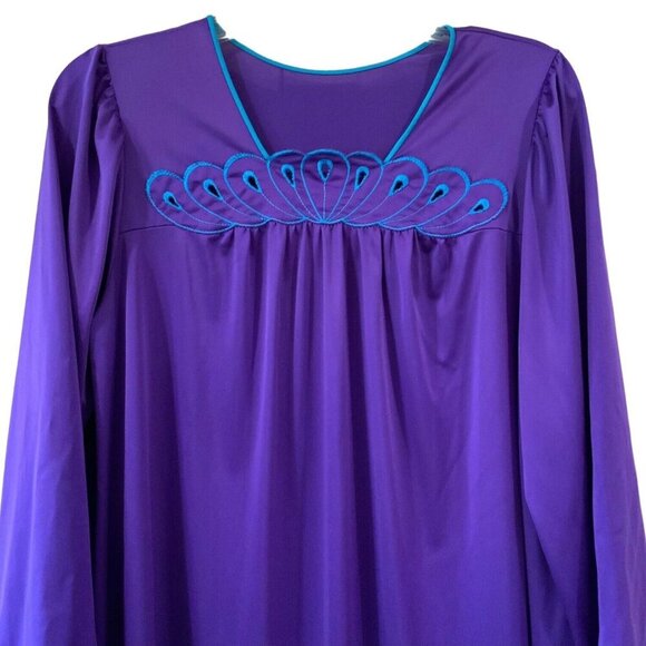 Shadowline Womens Purple Nylon Nightgown Medium Square Neck 3/4 Sleeves - Picture 2 of 5